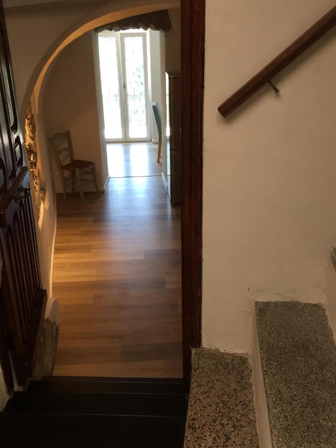 House In The Medieval Village Apricale Bagian luar foto